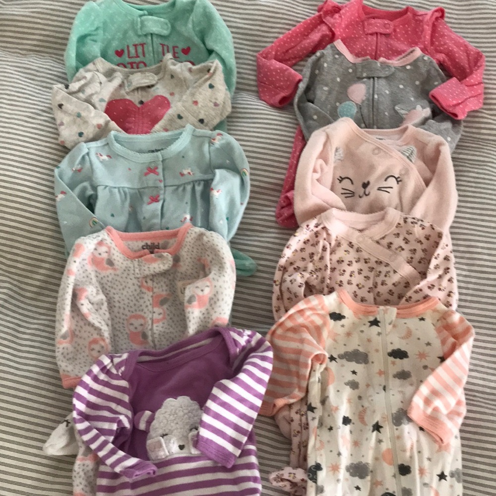 10 Newborn 🍼 Onesies